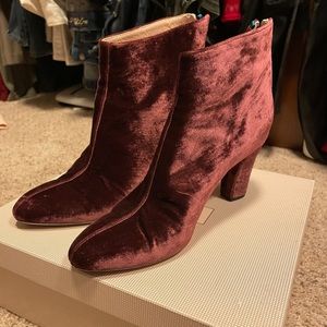 SJP Sarah Jessica Parker Minnie boots in Bordeaux velvet (wine colored) size 40